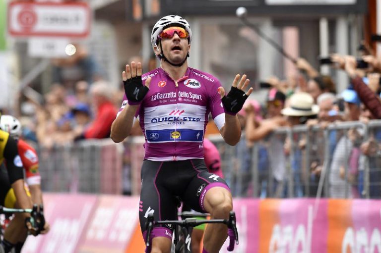 Giro Italia: Viviani suma su tercera volata (Vídeo)