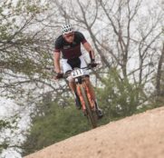 Van der Poel sigue intratable en la Rioja Bike Race (Vídeo)