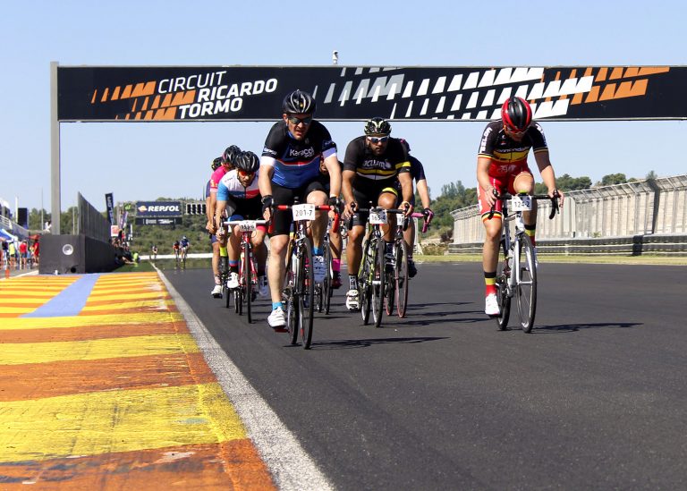 Las 24 horas Cyclo Circuit llegan al circuito de Cheste