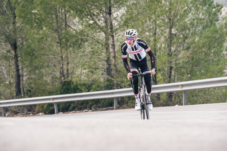 Lennard Kämna (21), otro adiós prematuro de la élite