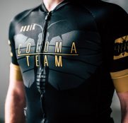 Carlos Coloma conmemora su medalla en Río 2016 con una equipación única
