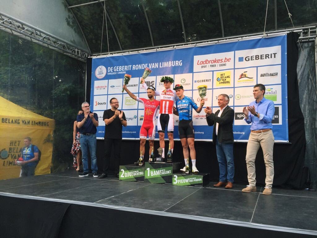 vanderpoel-bouhanni-podio-ronde-van-limburg-2018