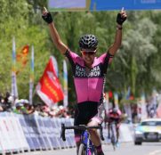 hernan-agirre-manzana-postobon-tour-qinghai-lake-2018-etapa4