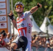 mathieu-van-der-poel-celebra-nacional-paises-bajos-2018