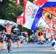 anna-van-der-breggen-celebra-innsbruck-2018