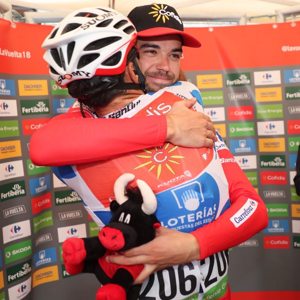 jesus-herrada-mate-abrazo-vuelta-españa-2018-etapa12