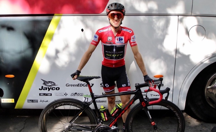 simon-yates-mitchelton-scott-rojo-1