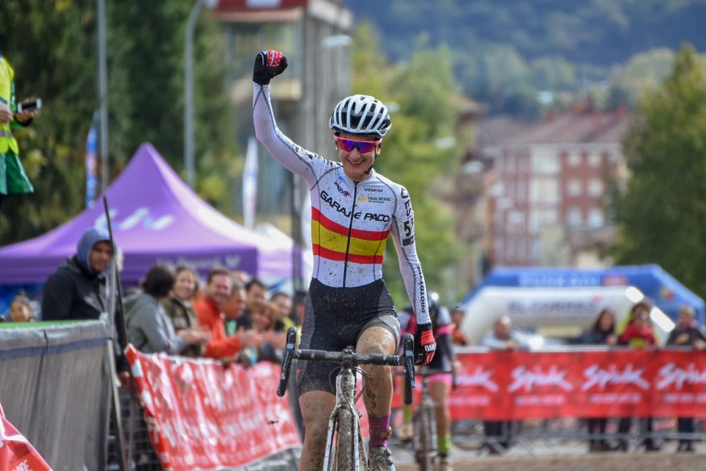 aida-nuño-celebra-cx-llodio-2018-copa-españa