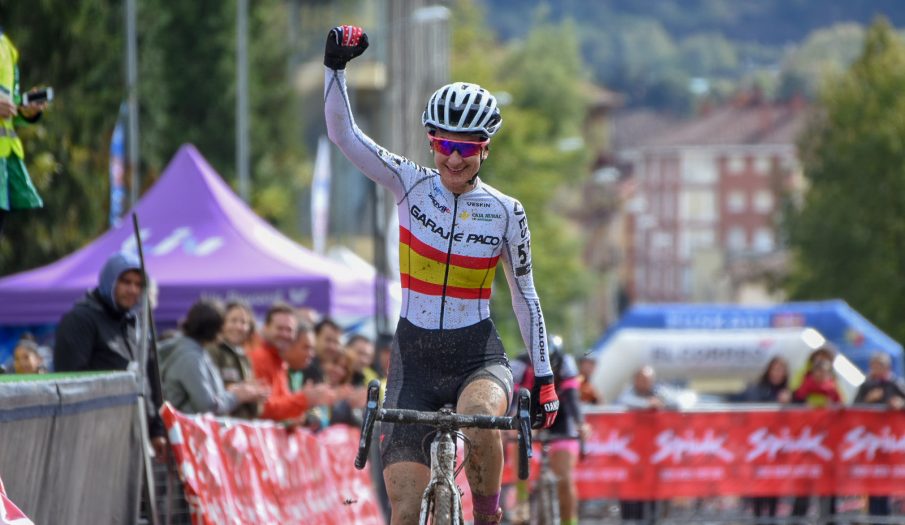 aida-nuño-celebra-cx-llodio-2018-copa-españa