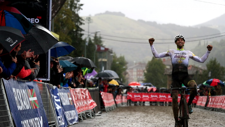 Copa España CX: Felipe Orts y Aida Nuño dominan en Llodio