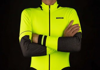 Etxeondo Sekur-Sekura, Iluminación y protección en una chaqueta