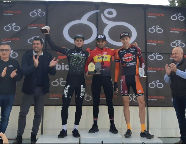 CX Xàtiva: Ismael Esteban y Aida Nuño alzan los brazos