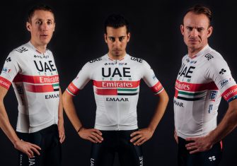 uae-emirates-maillot-2019-10