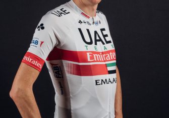 uae-emirates-maillot-2019-7