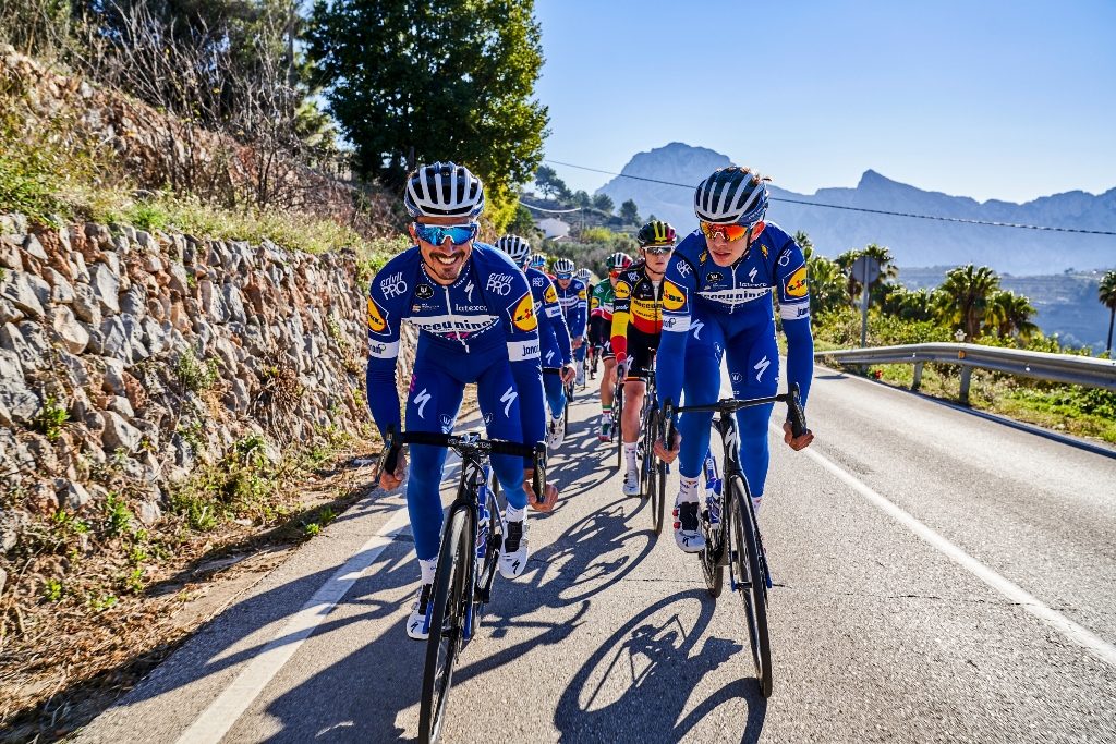 deceuninck-quick-step-bryton-2019