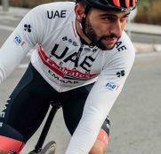 fernando-gaviria-uae-team-emirates-2019-maillot2