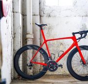 giant-cuadro-rojo