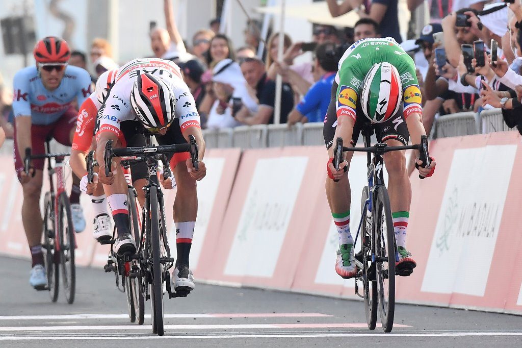 gaviria-uae-viviani-deceuninck-quickstep-uae-tour-2019-etapa2