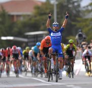 Julian-Alaphilippe-deceuninck-Tirreno-Adriatico-2019-etapa2
