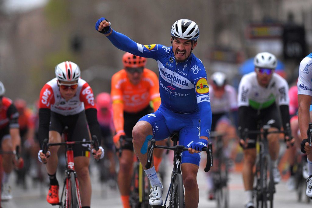 Julian-Alaphilippe-deceuninck-quickstep-Tirreno-Adriatico-2019-etapa6