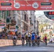Julian-Alaphilippe-deceuninck-quickstep-milan-san-remo-2019-10