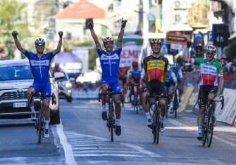 Julian-Alaphilippe-deceuninck-quickstep-milan-san-remo-2019-11