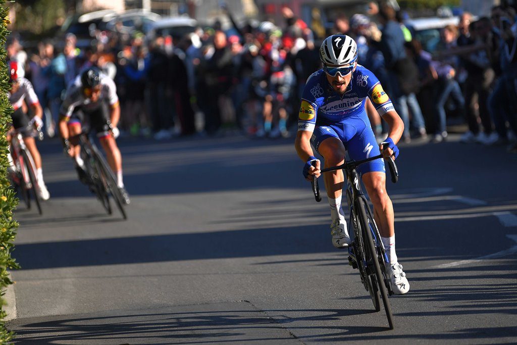 Julian-Alaphilippe-deceuninck-quickstep-milan-san-remo-2019-4