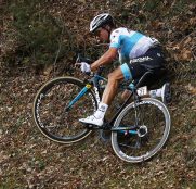 alexey-lutsenko-tirreno-adriatico-2019-etapa4-caida