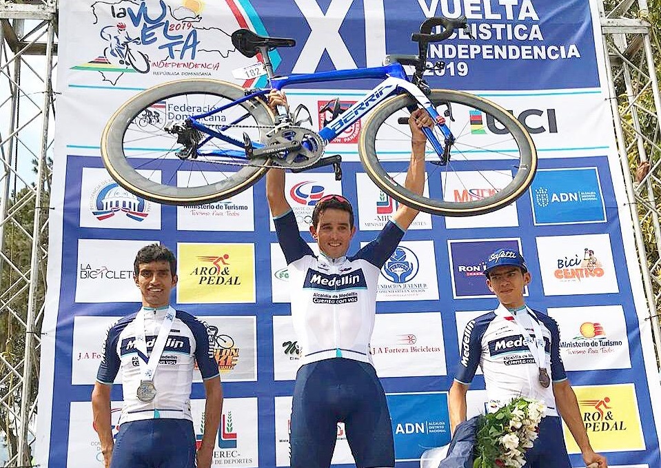 oscar-sevilla-medellin-vuelta-republica-dominicana-2019-podio