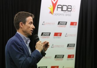 Igor González de Galdeano presenta ‘Machining meets cycling’