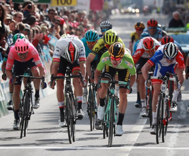 primoz-roglic-jumbo-visma-tour-romandia-2019-etapa1