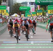 elia-viviani-deceuninck-quickstep-tour-suiza-2019-etapa4