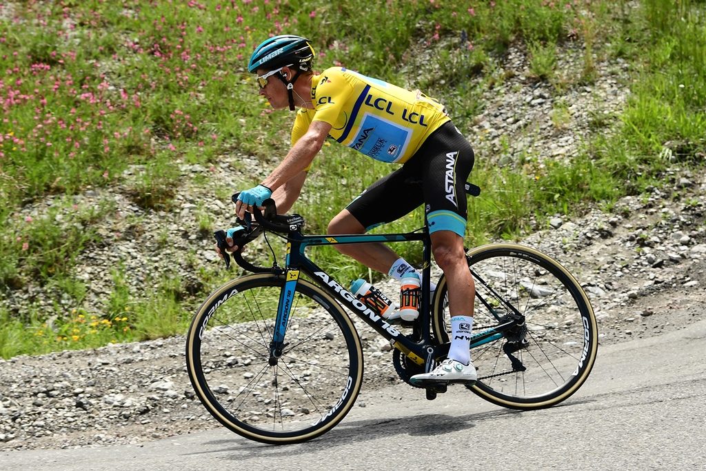 jakob-fuglsang-astana-criterium-dauphine-2019-etapa8