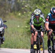 mikel-bizkarra-vuelta-asturias-2019-etapa3-baja