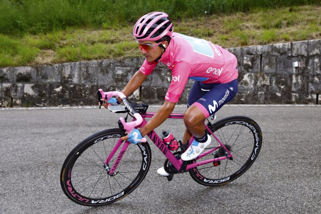 richard-carapaz-movistar-team-giro-italia-2019-canyon-4