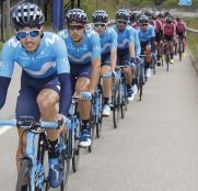 Movistar Team anuncia siete renovaciones