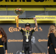 Simon-Yates-Podio-Tour-Francia-2019-Bigorre