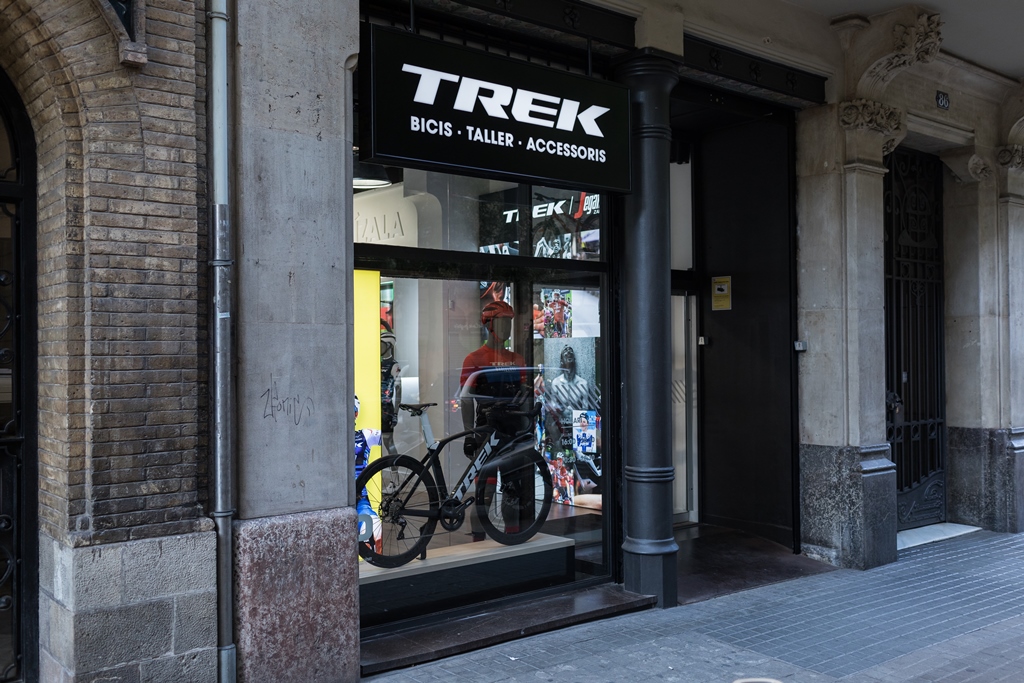 trek travel barcelona