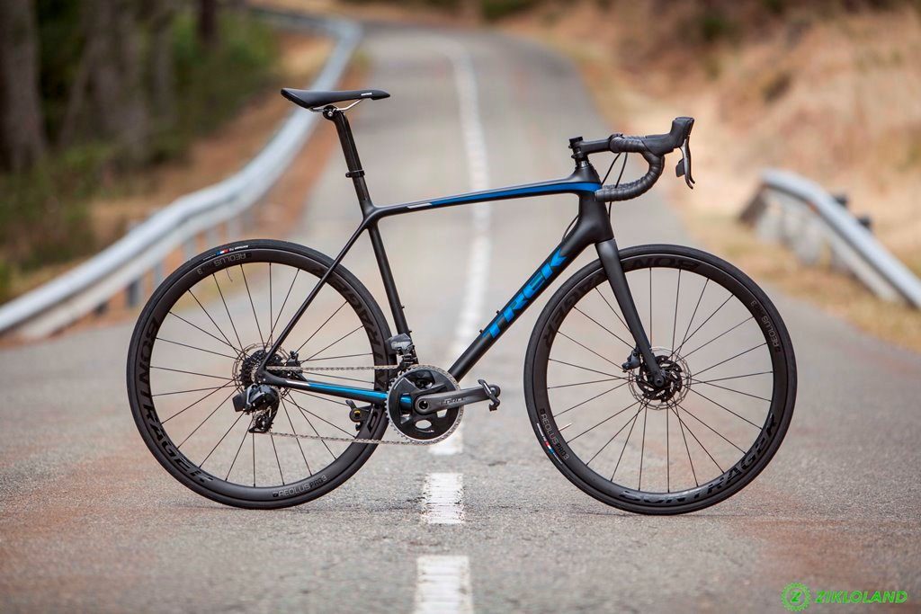 Trek-Emonda-SL7-Disc-eTap-19