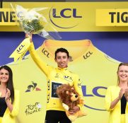 egan-bernal-team-ineos-tour-francia-2019-etapa19