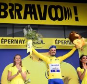 julian-alaphilippe-tour-francia-2019-etapa3-epernay-amarillo