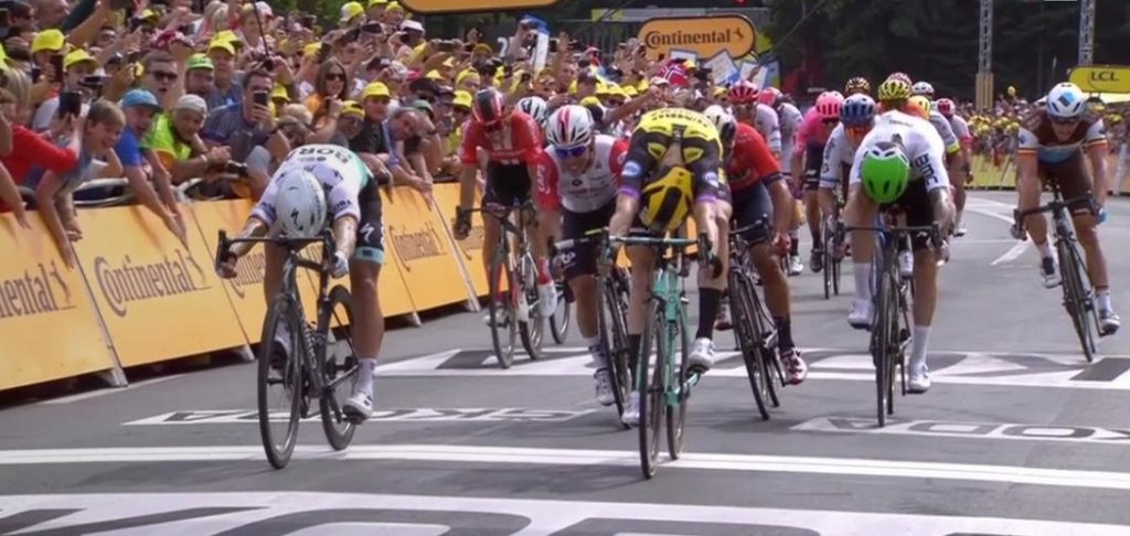 mike-teunissen-peter-sagan-tour-francia-2019-etapa1