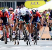 mike-teunissen-peter-sagan-tour-francia-2019-etapa1-2