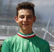 UAE se refuerza con Formolo