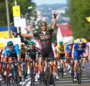 Tour Polonia: Luka Mezgec bate a Edu Prades