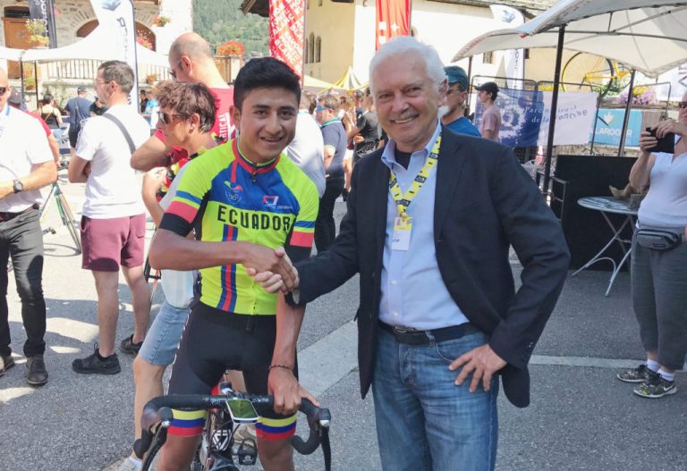 Gianni Savio firma 4 años al último talento de Ecuador
