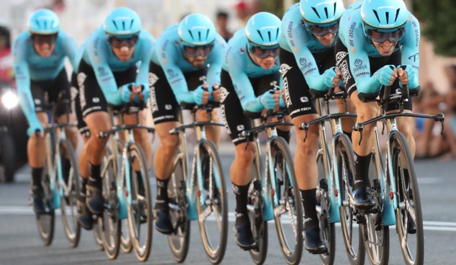 astana-vuelta-españa-etapa1