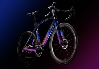 trek-icon-Madone_Cosmos_low_front_DS_edit