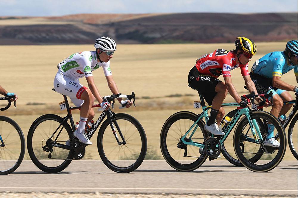 pogacar-abanico-etapa17-lavuelta