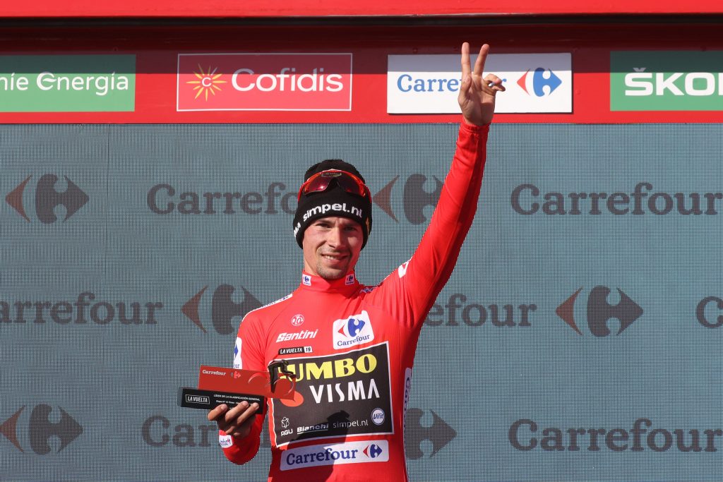 roglic-podio-lavuelta-etapa15